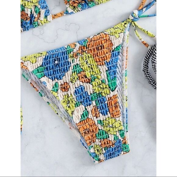 Bikini Set - Picture 9 of 11